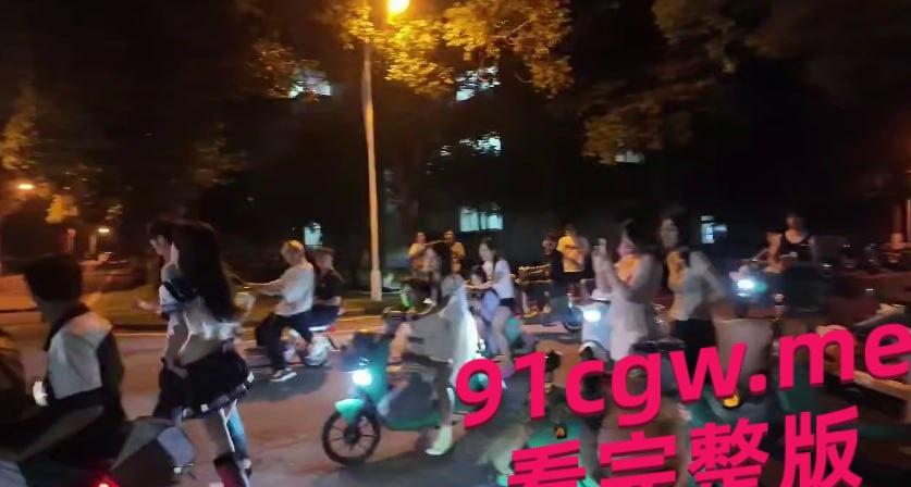 校园热瓜！湖北经济学院短裙姐野战视频泄密  第8张