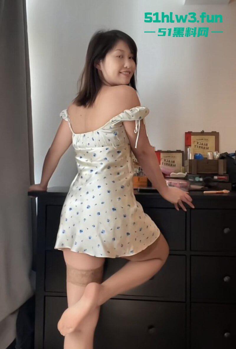 抖音贤妻良母网红【Lulu999】私拍视频曝光,华裔熟女老骚逼各种定制、自慰、肛交! 第4张 抖音贤妻良母网红【Lulu999】私拍视频曝光,华裔熟女老骚逼各种定制、自慰、肛交! 第4张