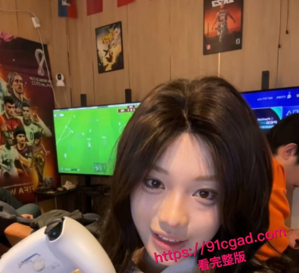 抖音17.8万粉天津理工女大学生 齐婧煊 艳照门  第1张