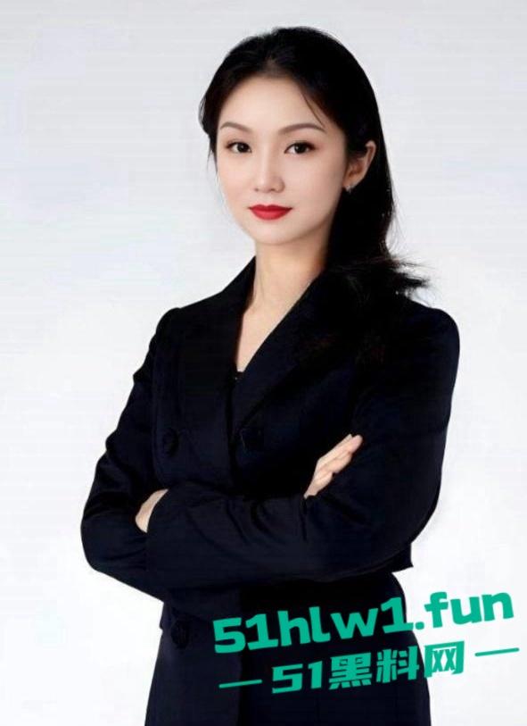 震惊大瓜!北京招商银行高管【廖飞】因欠债危机直接实名下海做鸡,职业白领傍上司还欲求不满发展性趣爱好。 第1张 震惊大瓜!北京招商银行高管【廖飞】因欠债危机直接实名下海做鸡,职业白领傍上司还欲求不满发展性趣爱好。 第1张