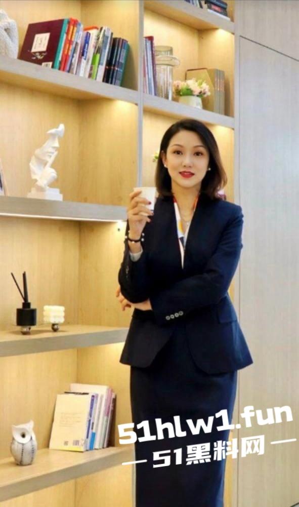 震惊大瓜!北京招商银行高管【廖飞】因欠债危机直接实名下海做鸡,职业白领傍上司还欲求不满发展性趣爱好。 第9张 震惊大瓜!北京招商银行高管【廖飞】因欠债危机直接实名下海做鸡,职业白领傍上司还欲求不满发展性趣爱好。 第9张