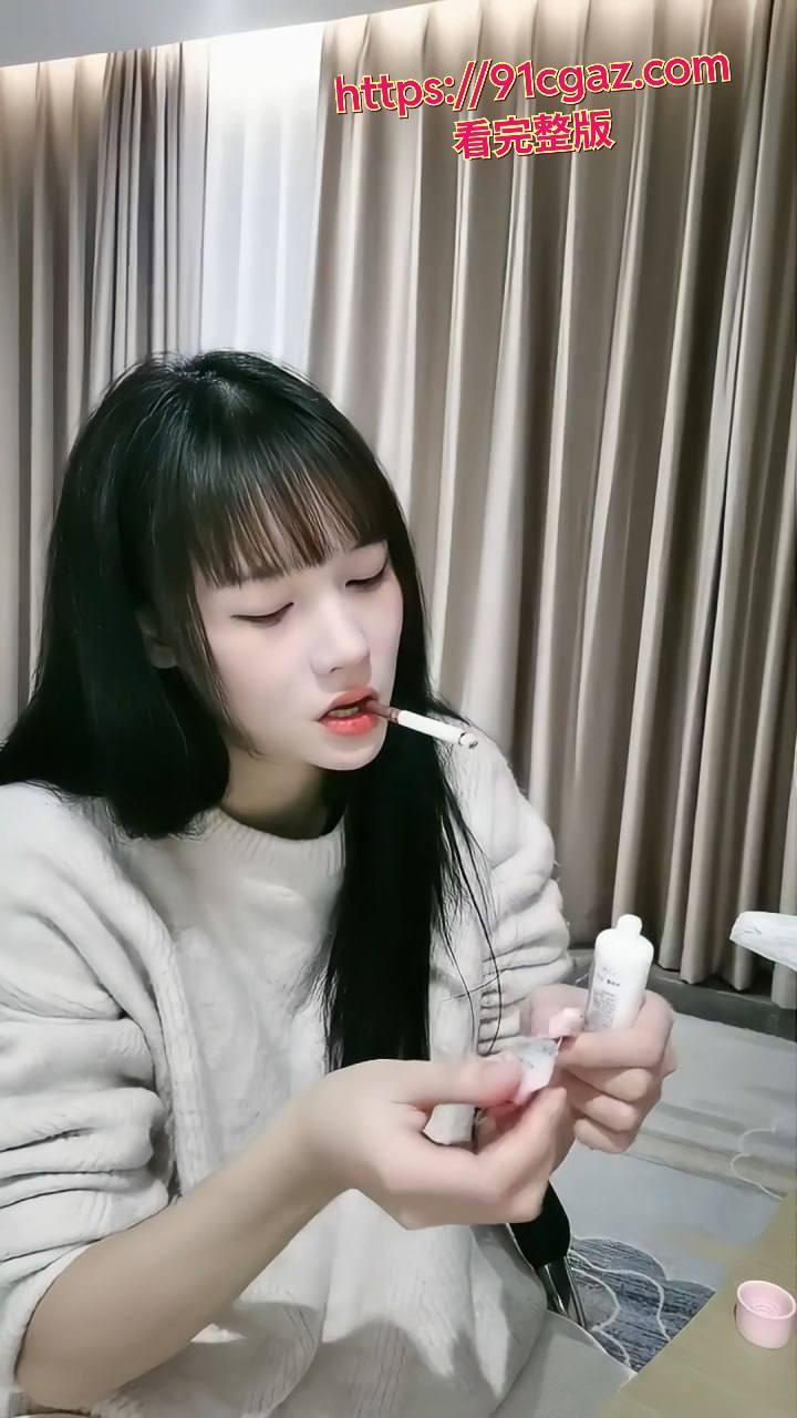 极品小仙女反差婊 珂珂 与新男友的不雅视频被曝光两天又被干了好几炮~三洞失守！  第1张