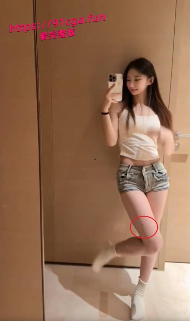 抖音百万粉丝网红六六酱再掀风波!真实身份被扒 背后竟是微密圈人气网黄 888门槛福利流出 第4张 抖音百万粉丝网红六六酱再掀风波!真实身份被扒 背后竟是微密圈人气网黄 888门槛福利流出 第4张