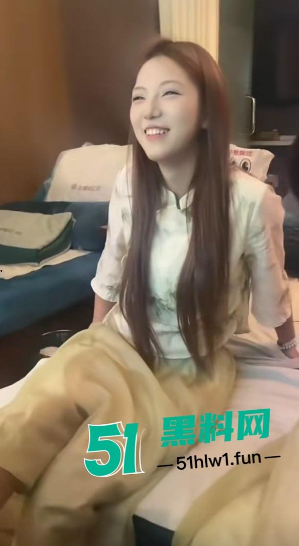 抖音新娘技师【莉莉安】被爆足疗房骚操作,千里跋涉挨操后入服务一条龙,大神千里扑来连干三晚直呼上头! 第12张 抖音新娘技师【莉莉安】被爆足疗房骚操作,千里跋涉挨操后入服务一条龙,大神千里扑来连干三晚直呼上头! 第12张