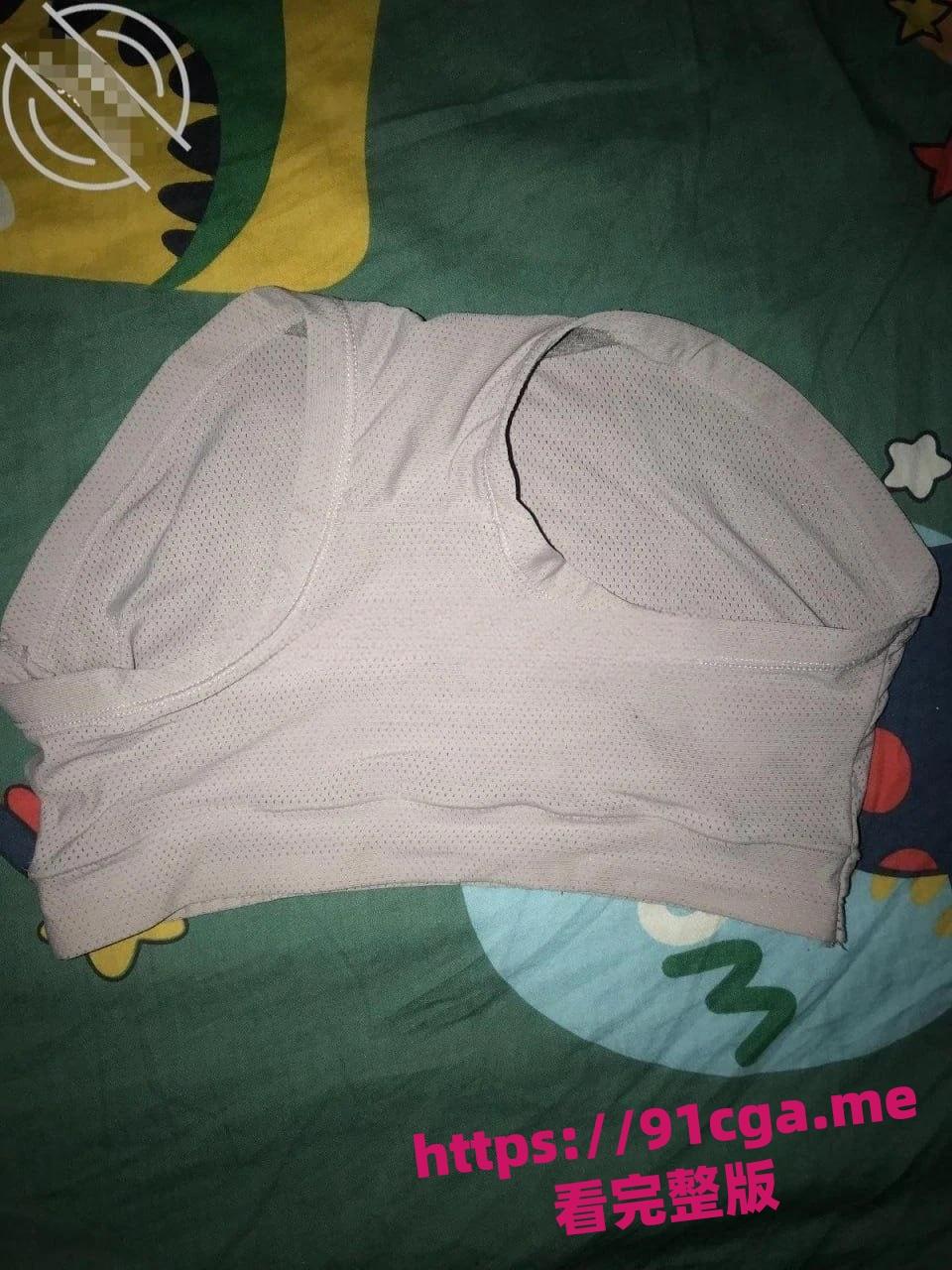 海角乱伦大神疯狂兄妹 牛逼乱伦小哥想操自己的亲妹妹 第2张 海角乱伦大神疯狂兄妹 牛逼乱伦小哥想操自己的亲妹妹 第2张