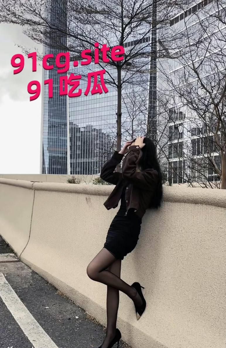 昆明艺术学院美术系大二学生妹开房被男友疯狂输出视频被曝光 #吃瓜 #校花 #女大 #调教  第3张