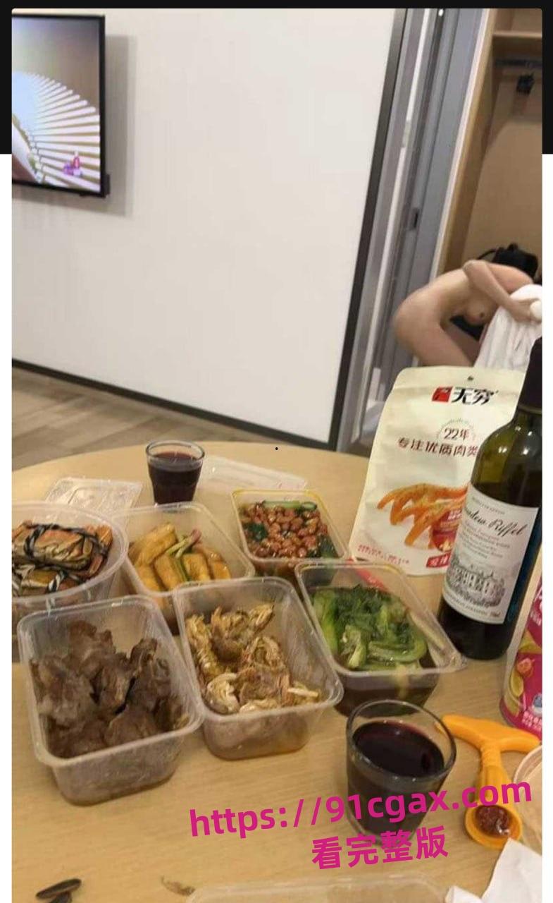 江苏南通张芝山果小姐女装店老板娘夏红 金主包养之际出去卖逼 金主怒曝不雅视频! 第3张 江苏南通张芝山果小姐女装店老板娘夏红 金主包养之际出去卖逼 金主怒曝不雅视频! 第3张