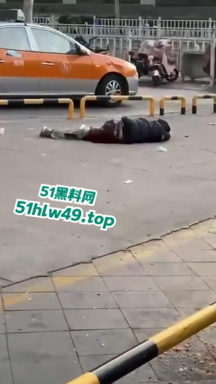 山东泰安万达恶魔团街头斗狠,打死单身小伙,快手流量过万杀人还发视频炫耀。 第4张 山东泰安万达恶魔团街头斗狠,打死单身小伙,快手流量过万杀人还发视频炫耀。 第4张