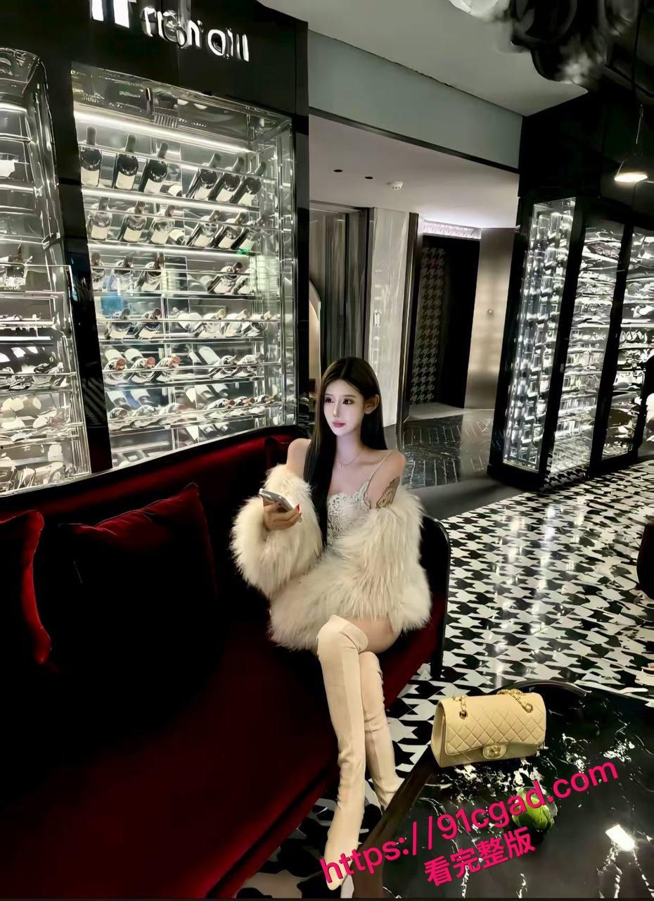 快手性感美女倩倩耶与社会男友不雅视频曝光 第2张 快手性感美女倩倩耶与社会男友不雅视频曝光 第2张