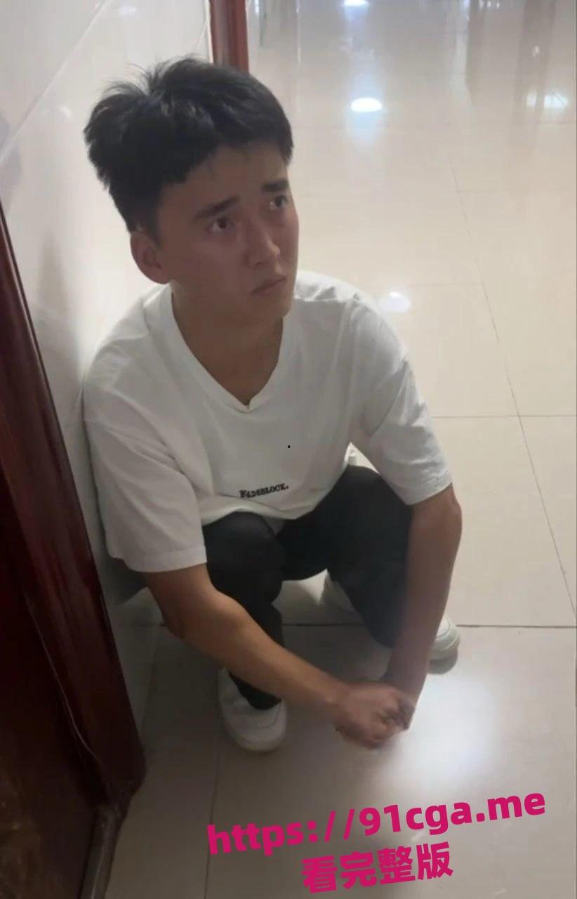 贵州民族大学变态男生偷女生内衣导管被抓!现场曝光,震惊吃瓜群众! 第4张 贵州民族大学变态男生偷女生内衣导管被抓!现场曝光,震惊吃瓜群众! 第4张