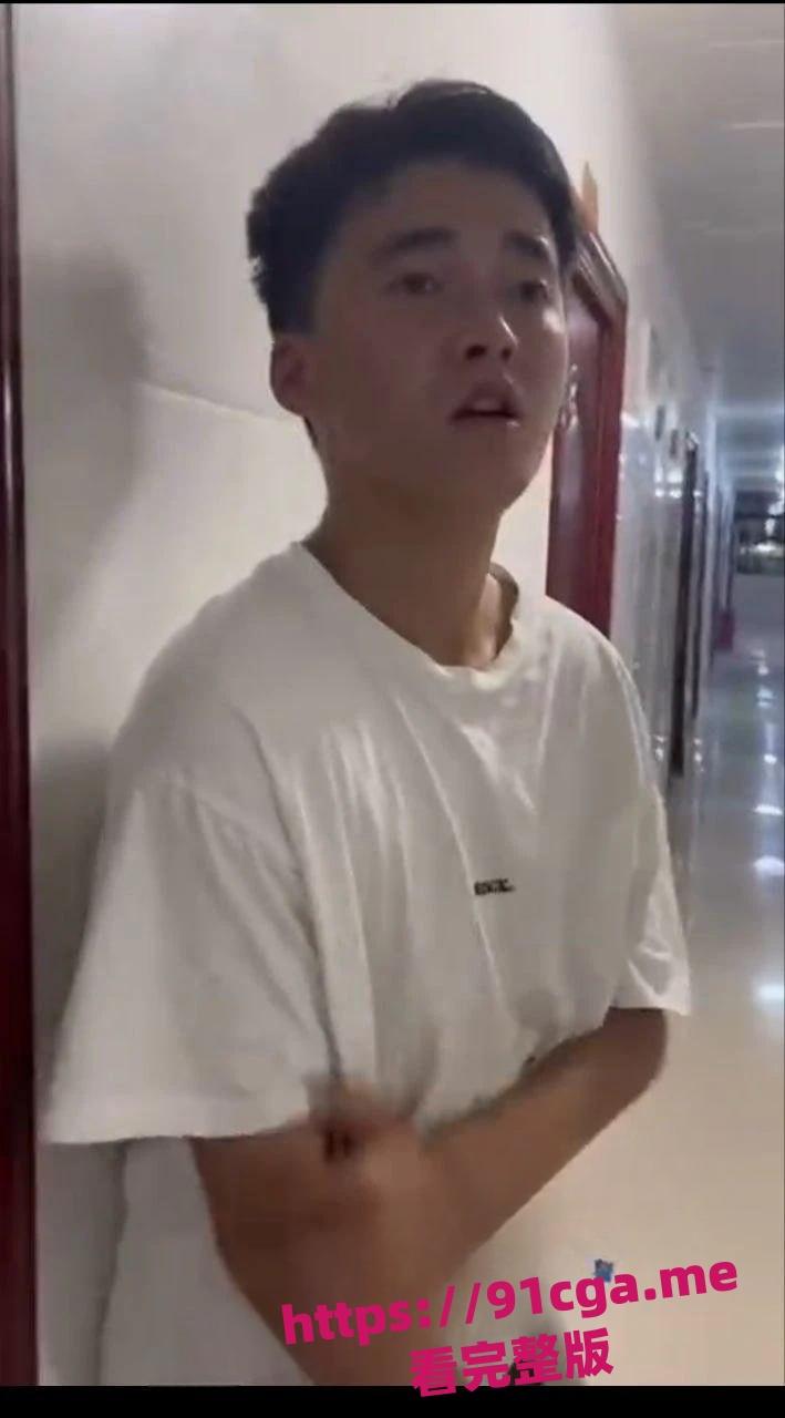 贵州民族大学变态男生偷女生内衣导管被抓!现场曝光,震惊吃瓜群众! 第5张 贵州民族大学变态男生偷女生内衣导管被抓!现场曝光,震惊吃瓜群众! 第5张
