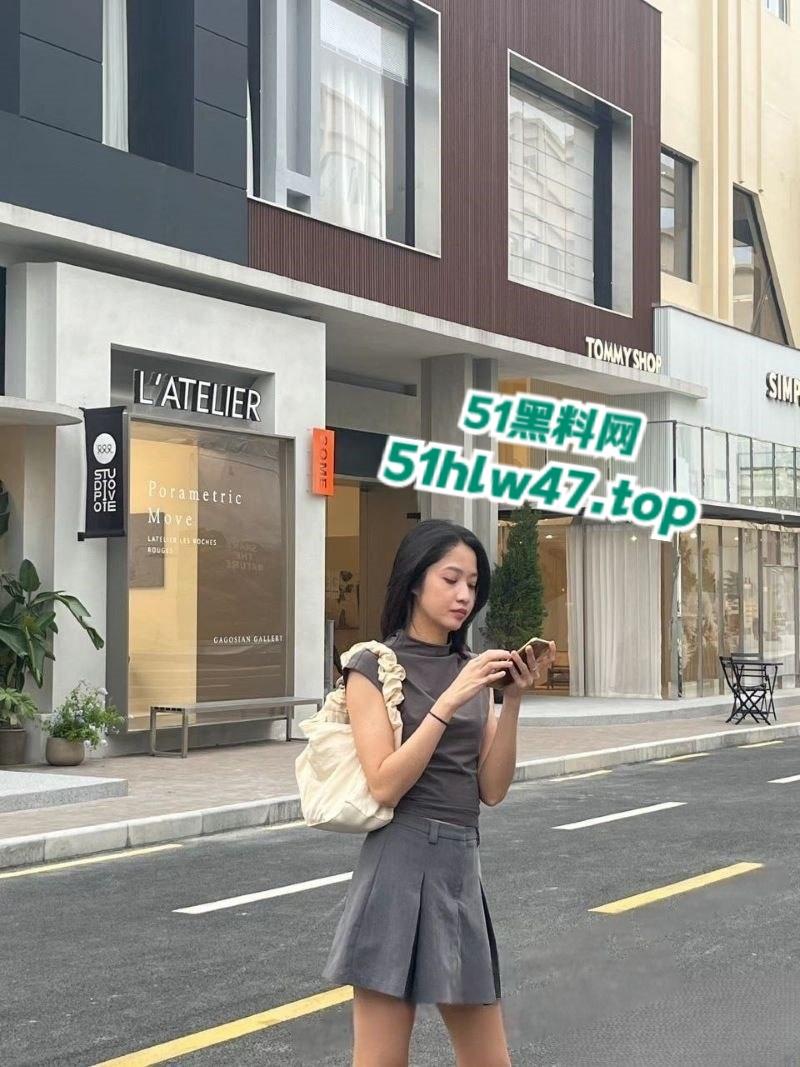 新加坡花店老板娘【Babeyiyi】身材超性感的女神竟偷情黑鬼,大黑屌各种抽插爆操视频流出。 第8张 新加坡花店老板娘【Babeyiyi】身材超性感的女神竟偷情黑鬼,大黑屌各种抽插爆操视频流出。 第8张