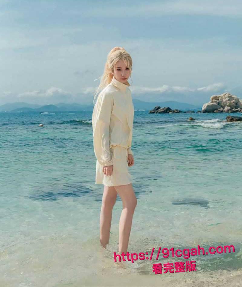 中国有嘻哈总导演 车澈 与李嘉格离异后与 乃万 曝出黑料 当街小便搂搂抱抱 酒店开房视频曝光! 第13张 中国有嘻哈总导演 车澈 与李嘉格离异后与 乃万 曝出黑料 当街小便搂搂抱抱 酒店开房视频曝光! 第13张