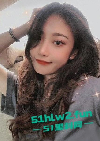 唐山极品母狗【吴蕾云】背着男友偷吃猛男,被大屌操到腿软,口爆颜射舔得干干净净,全程自拍视频惨遭流出! 第3张 唐山极品母狗【吴蕾云】背着男友偷吃猛男,被大屌操到腿软,口爆颜射舔得干干净净,全程自拍视频惨遭流出! 第3张