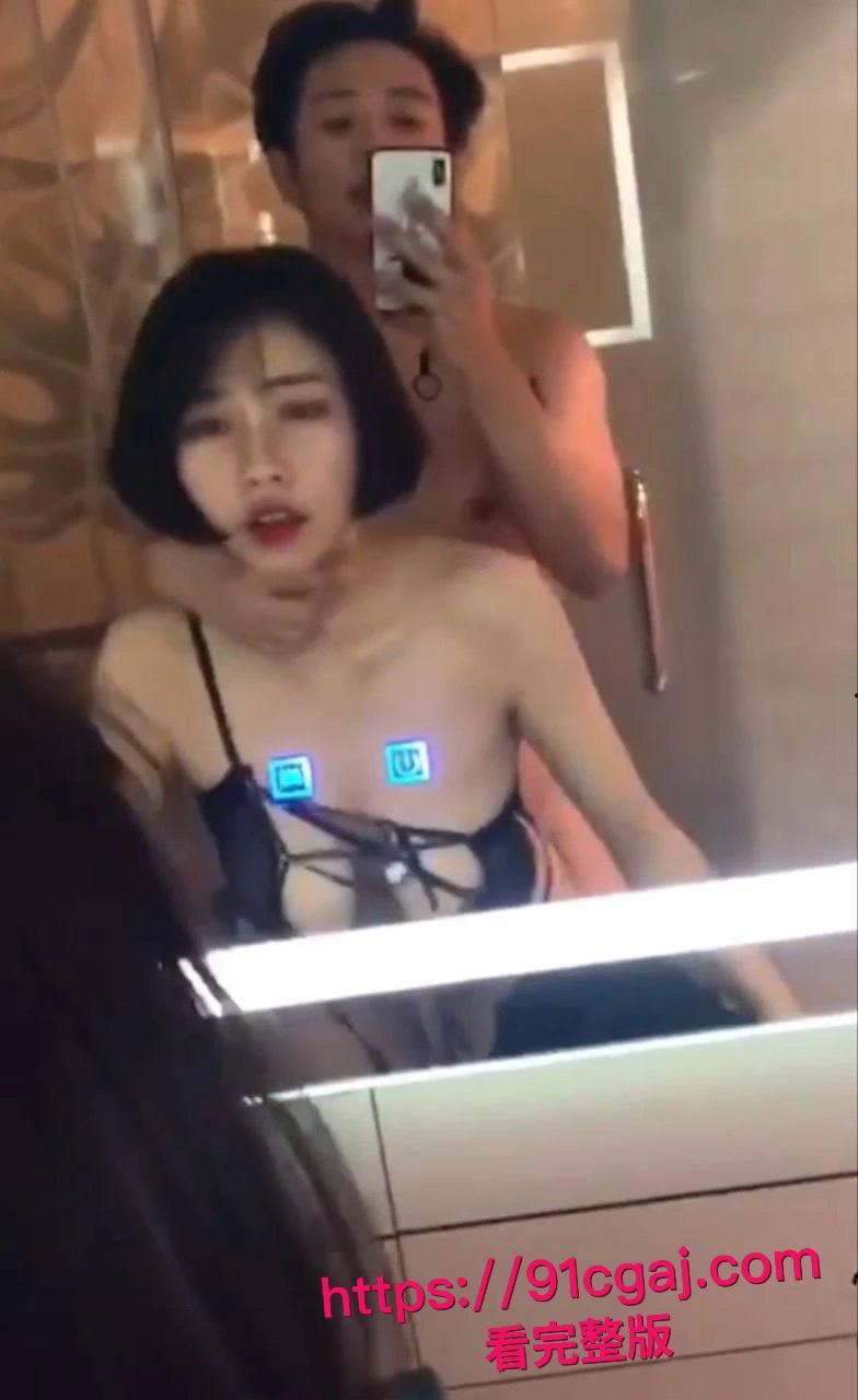 逆天小仙女分手半年怀孕，求前任接盘还让孩子跟她姓，前任怒甩做爱视频，黑逼喷水湿床单，这婊子仙女梦碎！  第10张