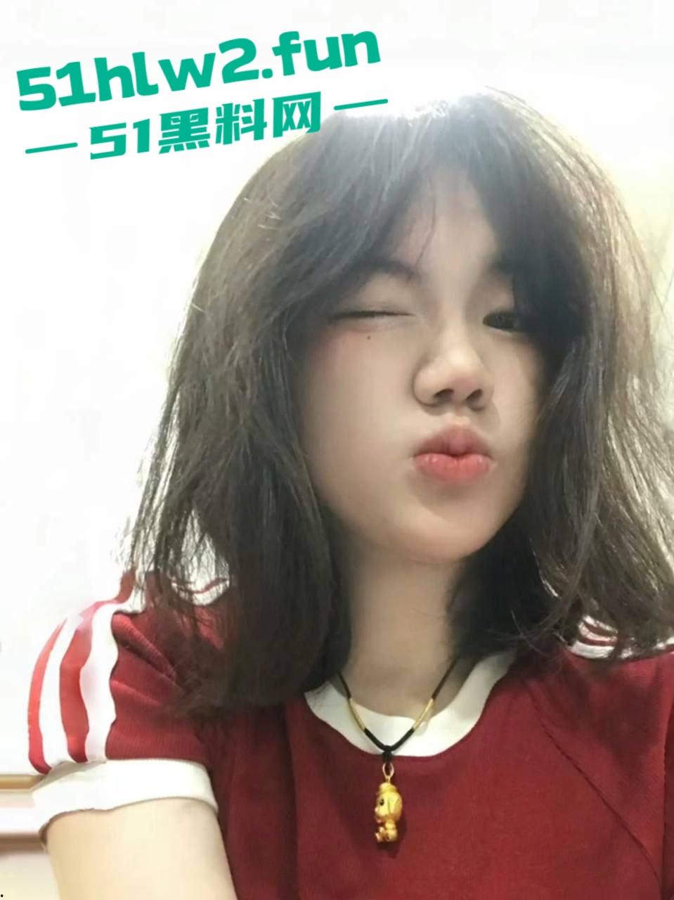 太原大学【张念一】这骚货,清纯脸蛋下藏着个欲女,手指在嫩逼里进进出出,手指插得自己直哆嗦! 第5张 太原大学【张念一】这骚货,清纯脸蛋下藏着个欲女,手指在嫩逼里进进出出,手指插得自己直哆嗦! 第5张