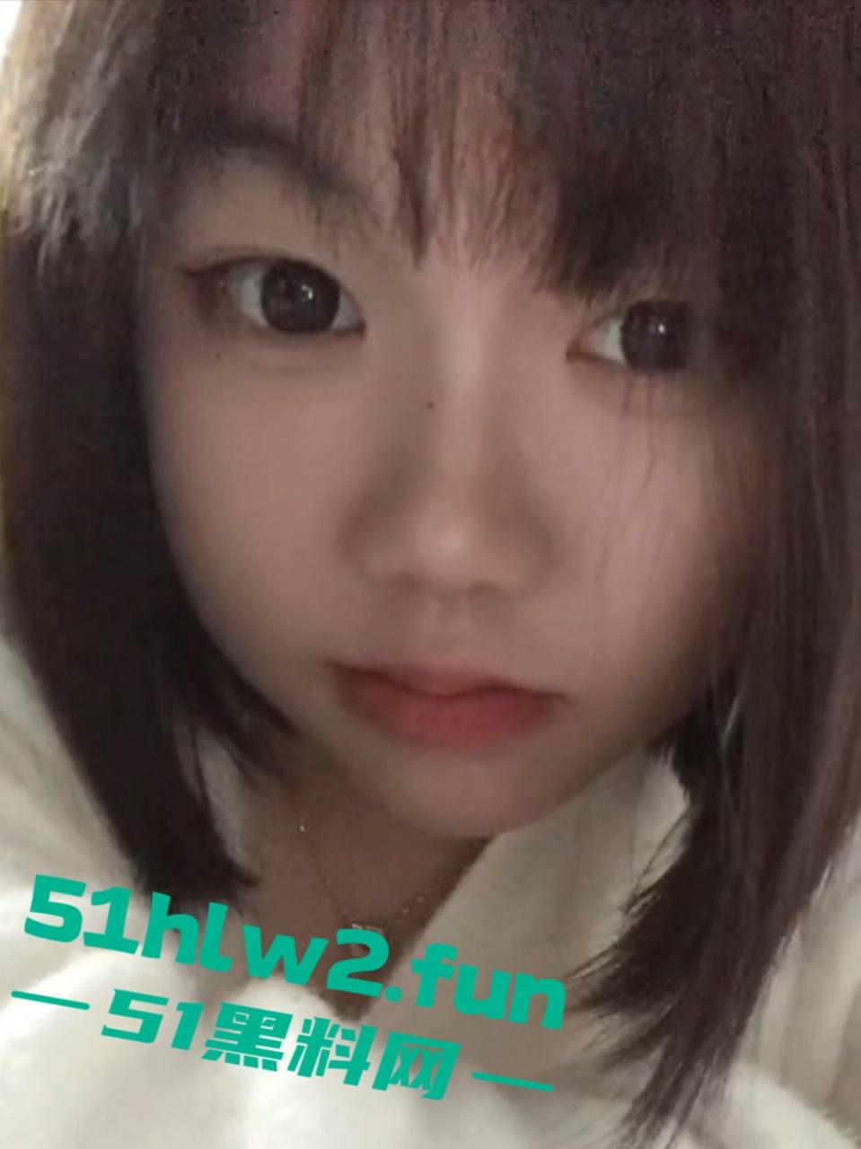 太原大学【张念一】这骚货,清纯脸蛋下藏着个欲女,手指在嫩逼里进进出出,手指插得自己直哆嗦! 第9张 太原大学【张念一】这骚货,清纯脸蛋下藏着个欲女,手指在嫩逼里进进出出,手指插得自己直哆嗦! 第9张