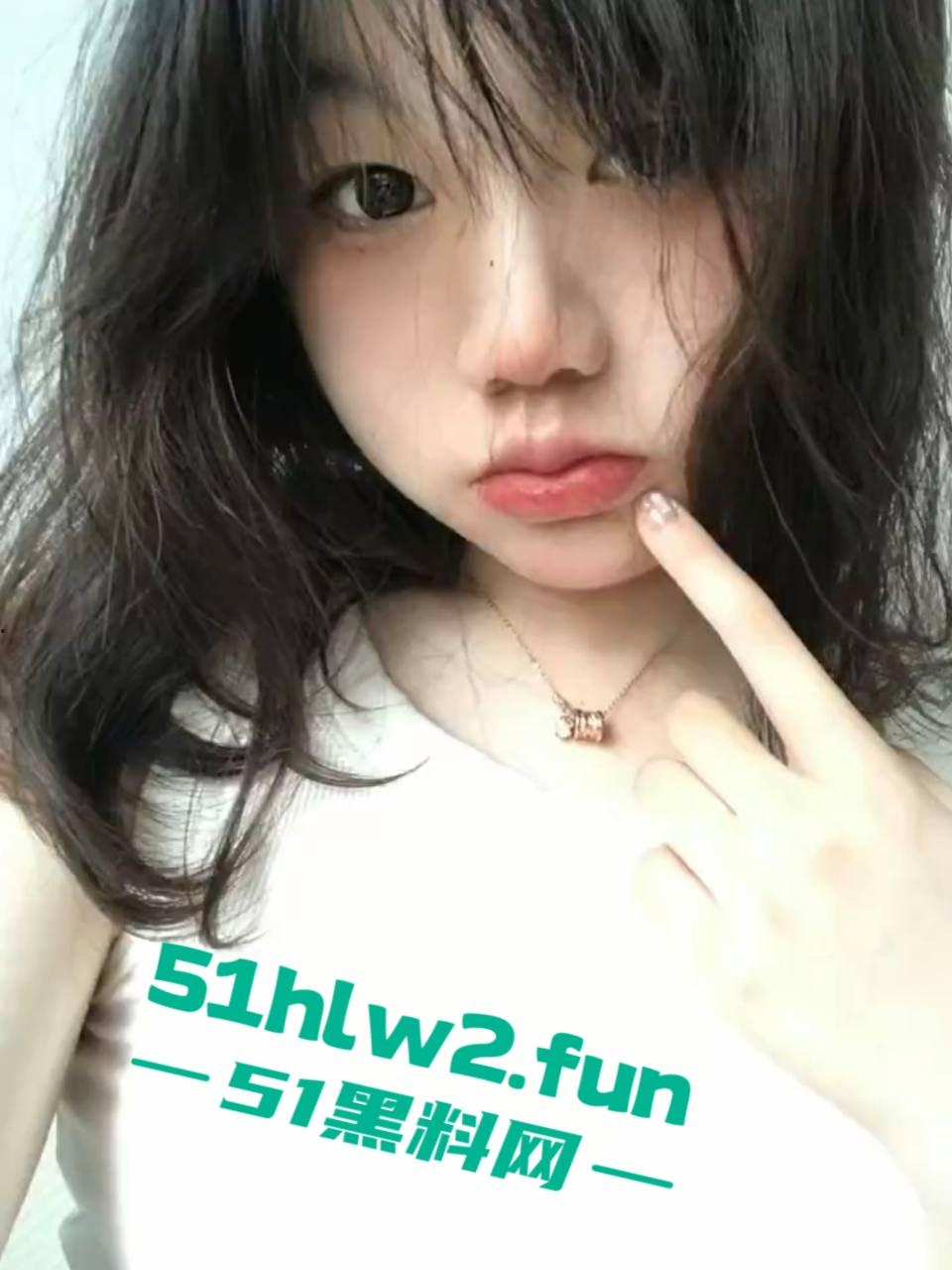 太原大学【张念一】这骚货,清纯脸蛋下藏着个欲女,手指在嫩逼里进进出出,手指插得自己直哆嗦! 第11张 太原大学【张念一】这骚货,清纯脸蛋下藏着个欲女,手指在嫩逼里进进出出,手指插得自己直哆嗦! 第11张