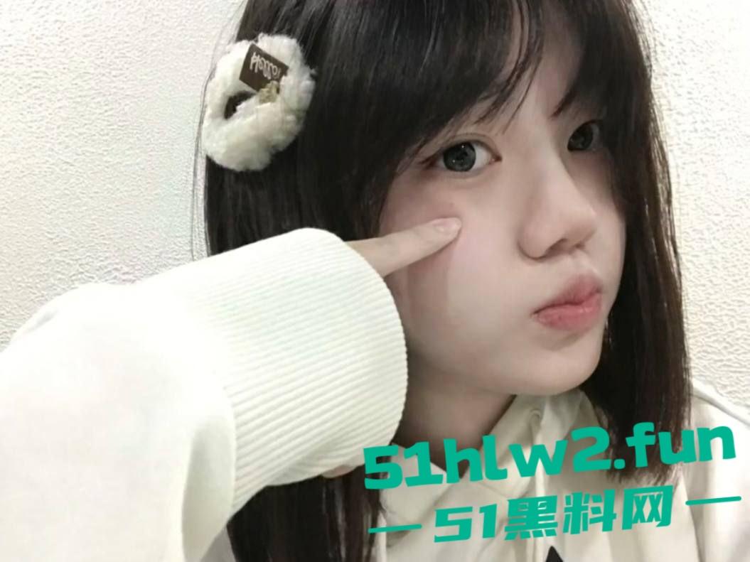 太原大学【张念一】这骚货,清纯脸蛋下藏着个欲女,手指在嫩逼里进进出出,手指插得自己直哆嗦! 第12张 太原大学【张念一】这骚货,清纯脸蛋下藏着个欲女,手指在嫩逼里进进出出,手指插得自己直哆嗦! 第12张