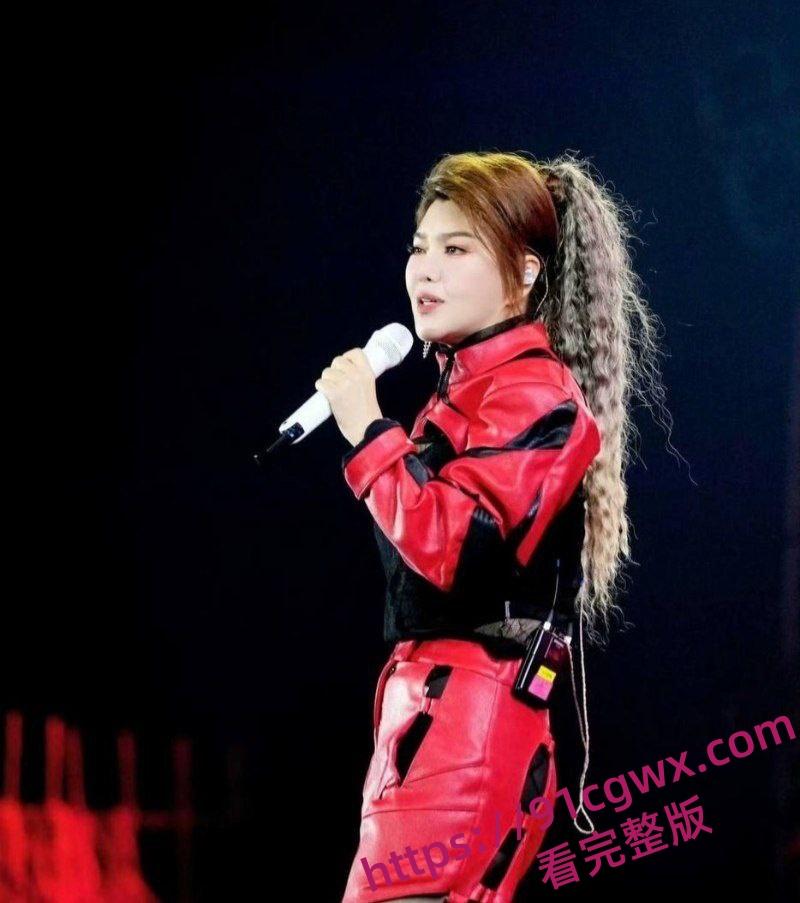 民族歌手乌兰图雅不雅信息曝光 包养团队贝斯手已婚家暴男郝梓杰 第7张 民族歌手乌兰图雅不雅信息曝光 包养团队贝斯手已婚家暴男郝梓杰 第7张