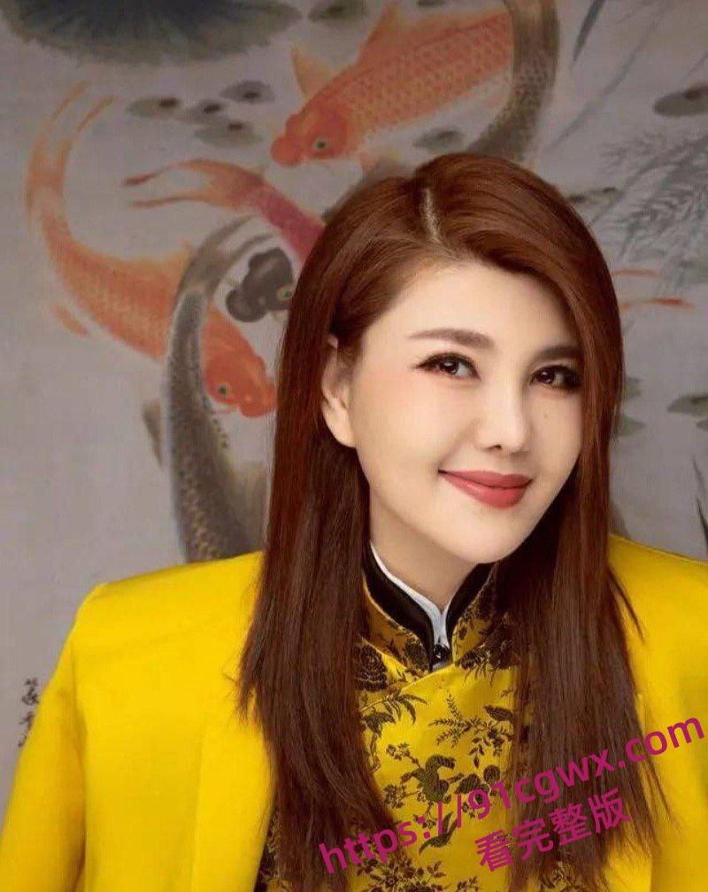 民族歌手乌兰图雅不雅信息曝光 包养团队贝斯手已婚家暴男郝梓杰 第18张 民族歌手乌兰图雅不雅信息曝光 包养团队贝斯手已婚家暴男郝梓杰 第18张