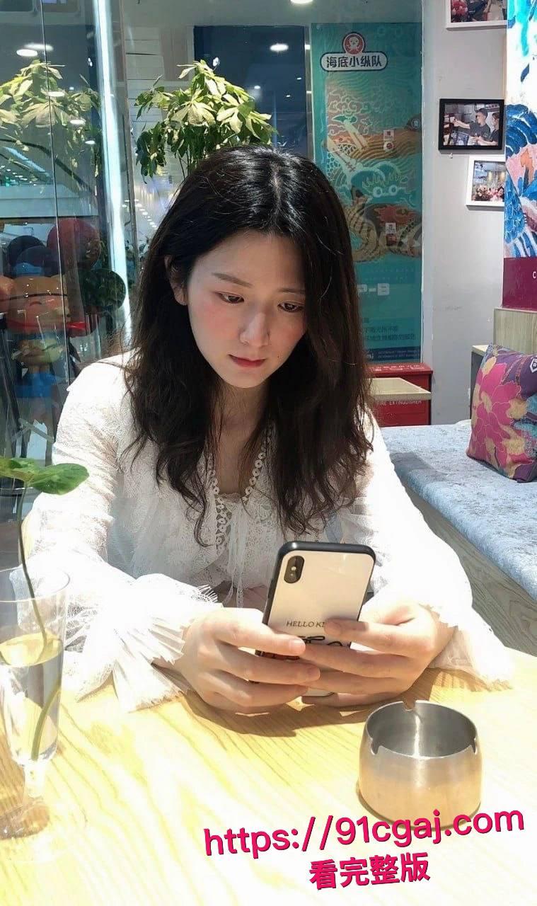 长沙黑料爆棚!兄嫂通奸实录,巨乳熟女嫂子败火神器,沙发上直接开干,奶子晃荡浪叫连连,内射狂喷不带停! 第3张 长沙黑料爆棚!兄嫂通奸实录,巨乳熟女嫂子败火神器,沙发上直接开干,奶子晃荡浪叫连连,内射狂喷不带停! 第3张