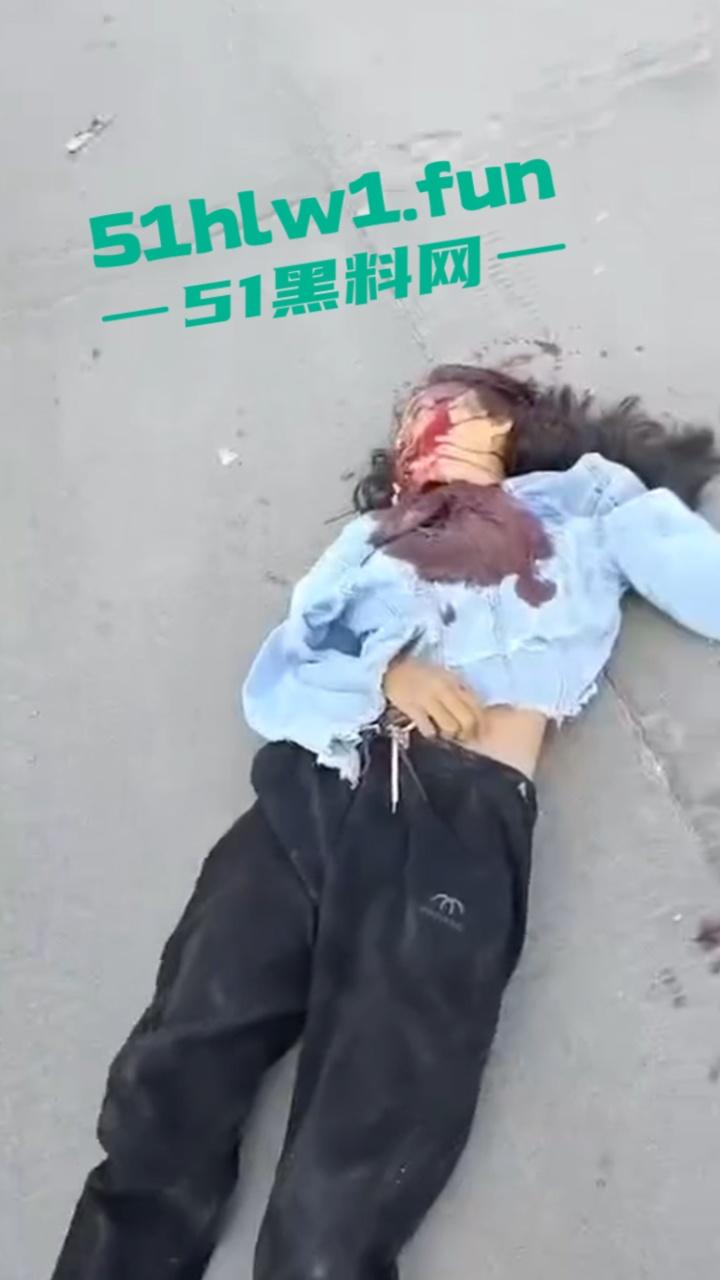 缅甸发生严重车祸 据悉是园区管理员木姐 骑电瓶车出门时 被飞速行驶的面包车撞飞 这就是恶有恶报? 第4张 缅甸发生严重车祸 据悉是园区管理员木姐 骑电瓶车出门时 被飞速行驶的面包车撞飞 这就是恶有恶报? 第4张