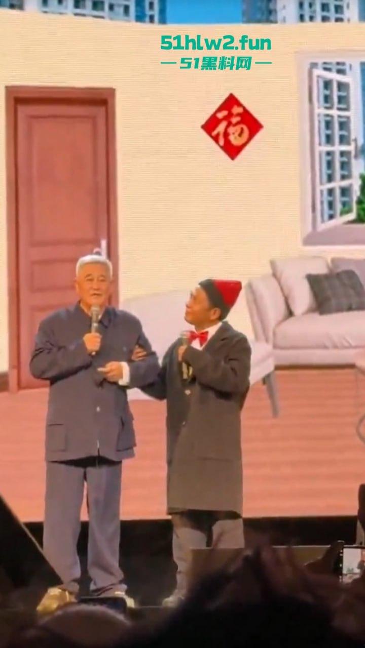 赵本山全球巡回演出在纽约开启第1站,场面宏大人流爆满果然是喜剧之父这影响力杠杠的。 第3张 赵本山全球巡回演出在纽约开启第1站,场面宏大人流爆满果然是喜剧之父这影响力杠杠的。 第3张