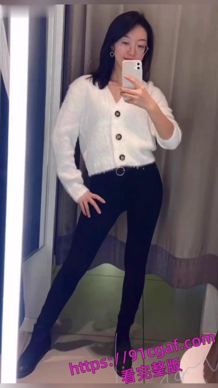 济南教师张雪出轨奸夫,被奸夫艹得大呼:“我就要你操我,快射我嘴里” 第3张 济南教师张雪出轨奸夫,被奸夫艹得大呼:“我就要你操我,快射我嘴里” 第3张