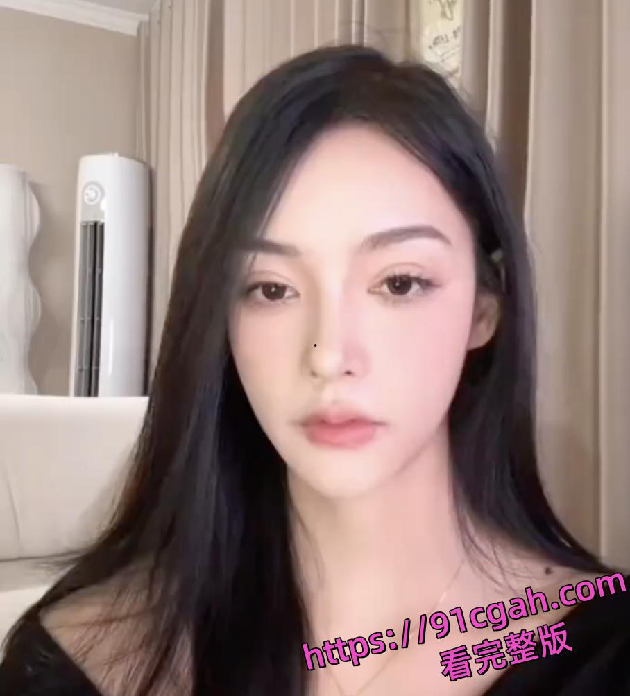 闺蜜当场破防持刀自残!一句“我有你出轨视频”引爆惊天大瓜 第1张 闺蜜当场破防持刀自残!一句“我有你出轨视频”引爆惊天大瓜 第1张