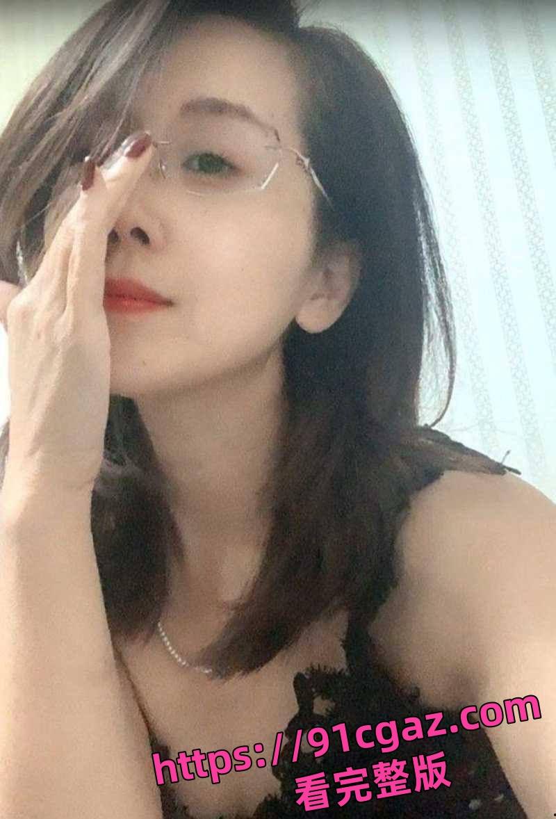 安徽涡阳一小学女校长传出与当地教育局长潜规则的不雅视频 第7张 安徽涡阳一小学女校长传出与当地教育局长潜规则的不雅视频 第7张