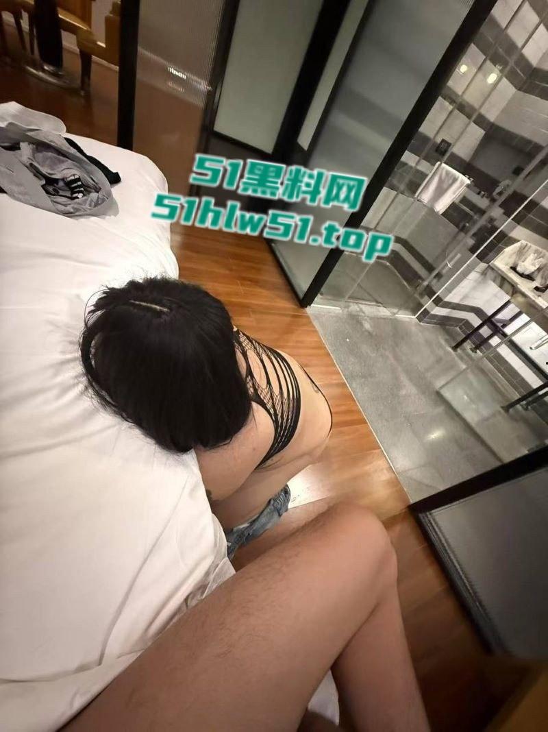 BBW母狗【阿蛇老师】露脸啪啪视频曝光,巨乳肥臀惊爆眼球,各种调教爆操细节清晰到炸裂! 第6张 BBW母狗【阿蛇老师】露脸啪啪视频曝光,巨乳肥臀惊爆眼球,各种调教爆操细节清晰到炸裂! 第6张