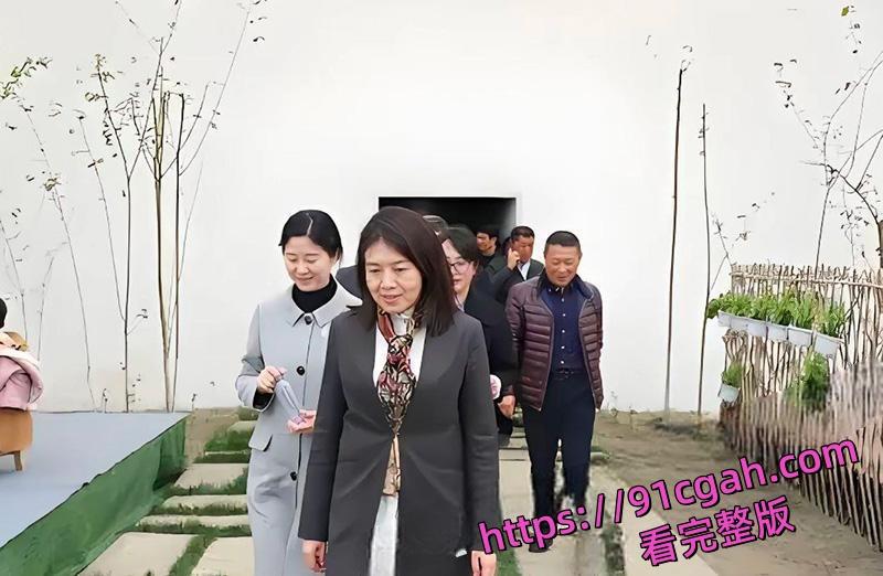 封杀谭谈交通的始作俑者 四川正厅级干部女贪官田蓉被双规给领导当肉便器 性爱视频被全网曝光！  第5张