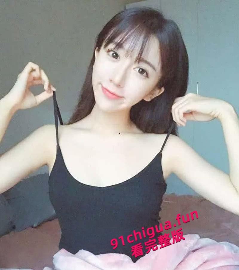 全网热搜，抖音千万网红【呆妹儿小霸王】首秀日塌房，前男友独家投稿爆料开房洗澡，三点全漏露脸实锤太TM炸裂了！  第1张