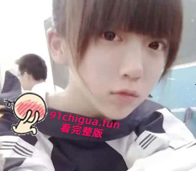 全网热搜，抖音千万网红【呆妹儿小霸王】首秀日塌房，前男友独家投稿爆料开房洗澡，三点全漏露脸实锤太TM炸裂了！  第4张