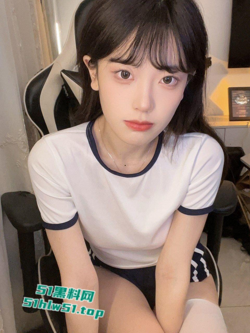 高颜值御姐【香草姐姐】颜值性感尤物，微密圈大尺度视图流出身材一流极度反差！  第7张