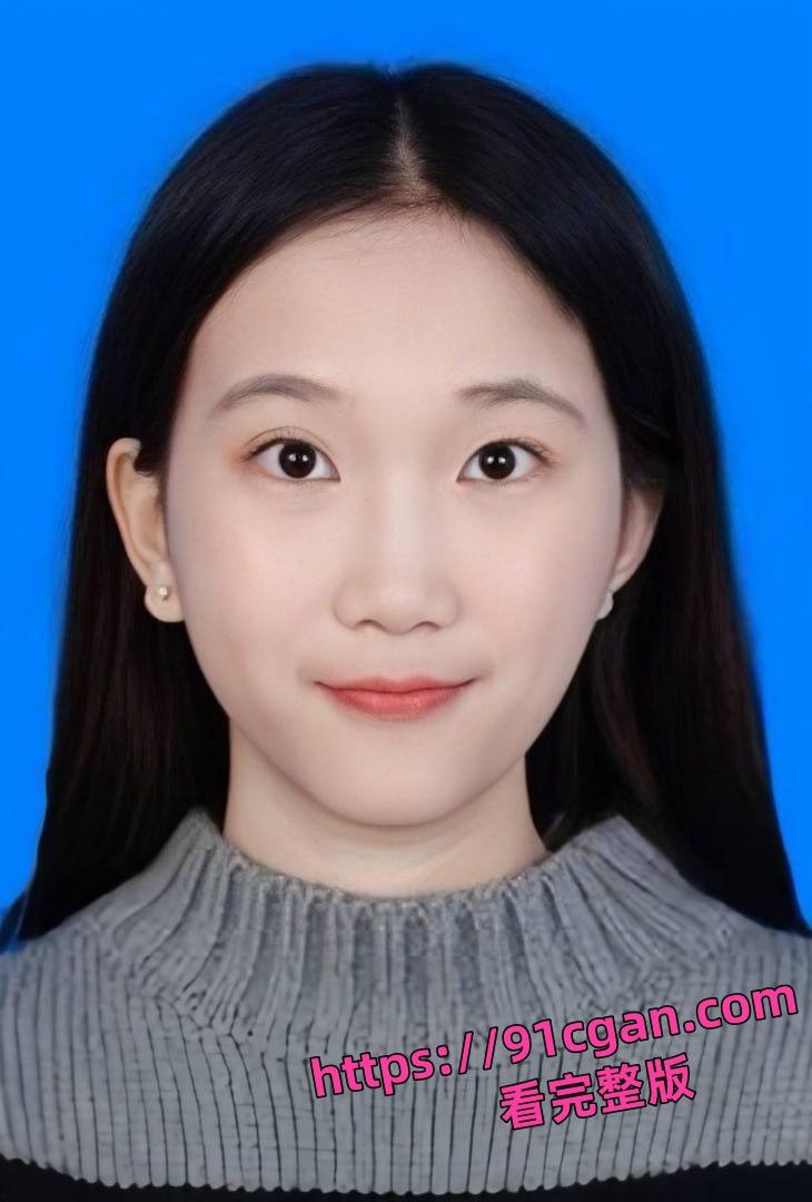 云南大学生妹子 郑悦 为爱马仕卖逼 看样子感觉不值啊 豪哥应该亏了吧？  第2张