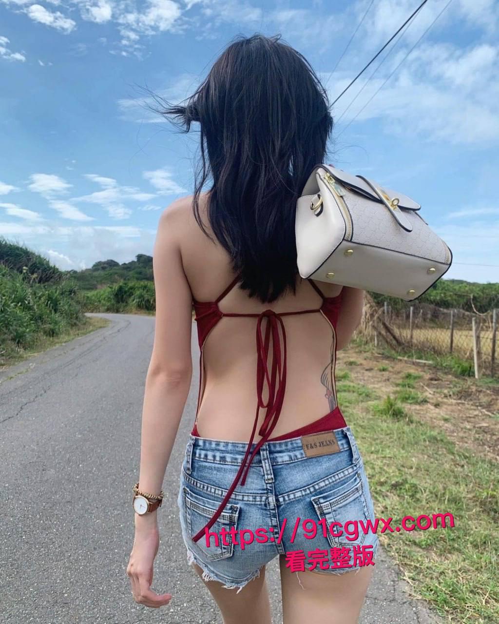 美女给闺蜜分享钓金主秘籍却被闺蜜曝光聊天记录:足交挑逗鸡巴喷汁,狗碗舔食深喉吞精! 第15张 美女给闺蜜分享钓金主秘籍却被闺蜜曝光聊天记录:足交挑逗鸡巴喷汁,狗碗舔食深喉吞精! 第15张