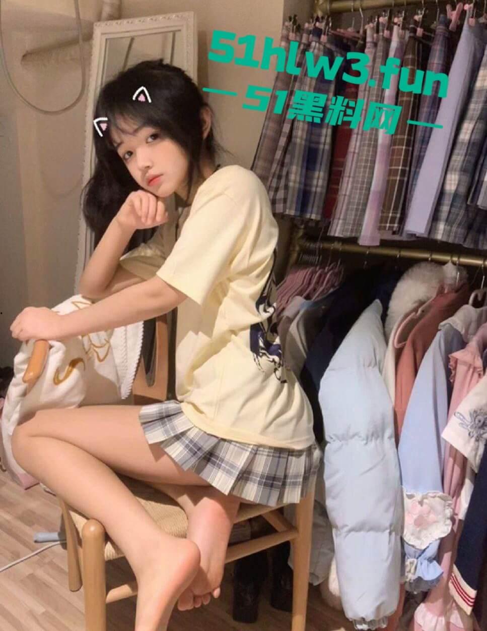 推特反差小萝莉【神探狸狸】白幼瘦大奶萝莉，美乳硕大粉嫩细腰嫩穴身材性感自拍福利视图流出。  第6张