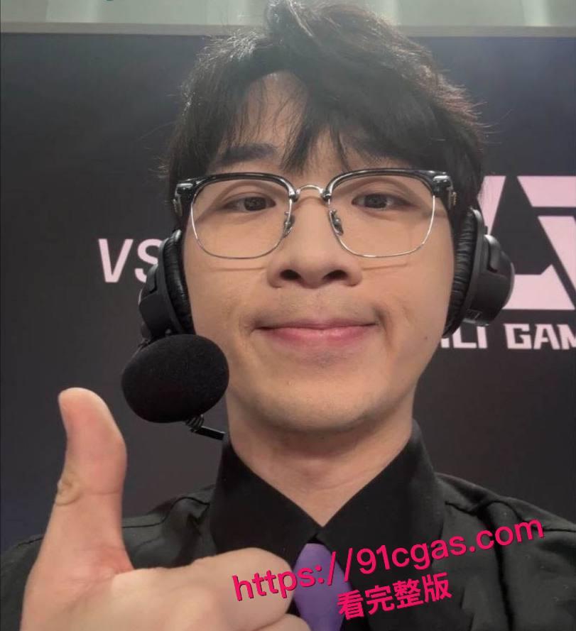 知名解说【天舒】不雅直播疑云缠身!呻吟娇喘声挑逗全网,女神搭档【阿芙】辟谣切割力保自身清白 第4张 知名解说【天舒】不雅直播疑云缠身!呻吟娇喘声挑逗全网,女神搭档【阿芙】辟谣切割力保自身清白 第4张