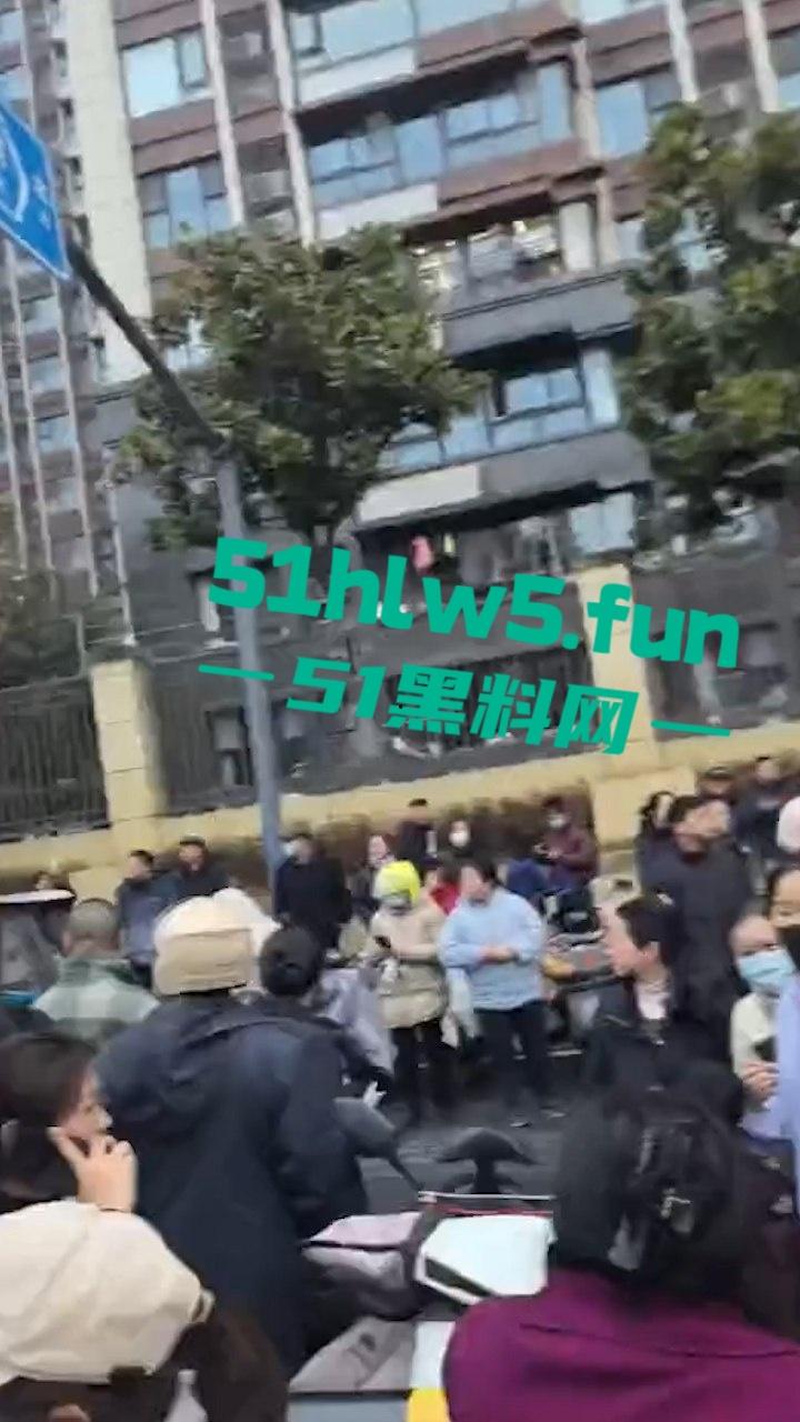 合肥滨湖小学,三年级小男生遭欺辱被剪操殖器,父亲发疯手刃覇凌同学。 第5张 合肥滨湖小学,三年级小男生遭欺辱被剪操殖器,父亲发疯手刃覇凌同学。 第5张