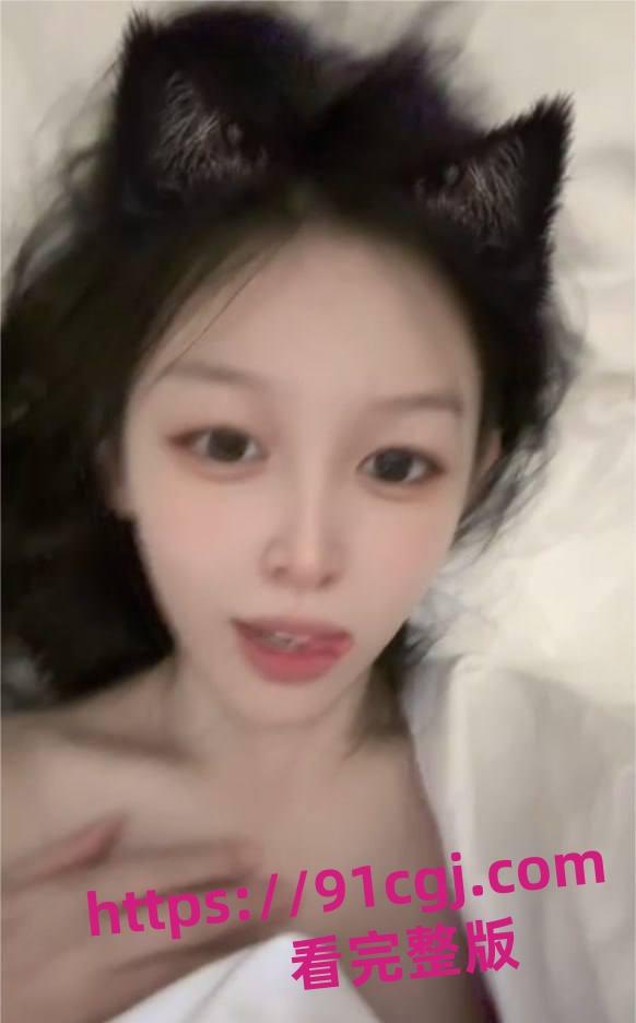 快手失恋土豆何琪出国旅游一圈就成为驴友的肉便器果断分手曝光  第2张