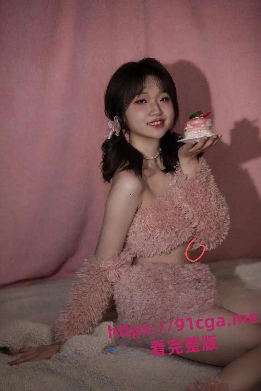 上海小学妹被邪恶叔叔包养 干的面目扭曲 洗澡做爱换衣全泄密 第1张 上海小学妹被邪恶叔叔包养 干的面目扭曲 洗澡做爱换衣全泄密 第1张