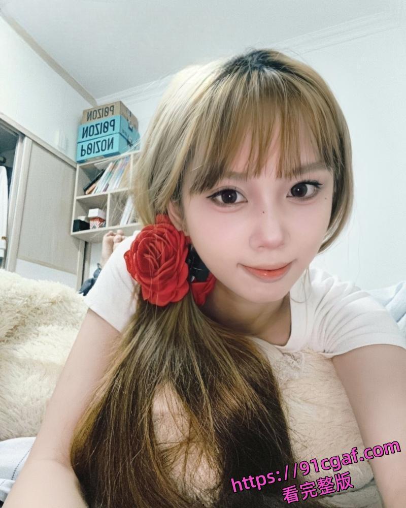 广东服装店老板娘 谢梅 给炮友拍摄自慰视频 饥渴少妇洗澡时使劲揉胸缓解性欲! 第1张 广东服装店老板娘 谢梅 给炮友拍摄自慰视频 饥渴少妇洗澡时使劲揉胸缓解性欲! 第1张