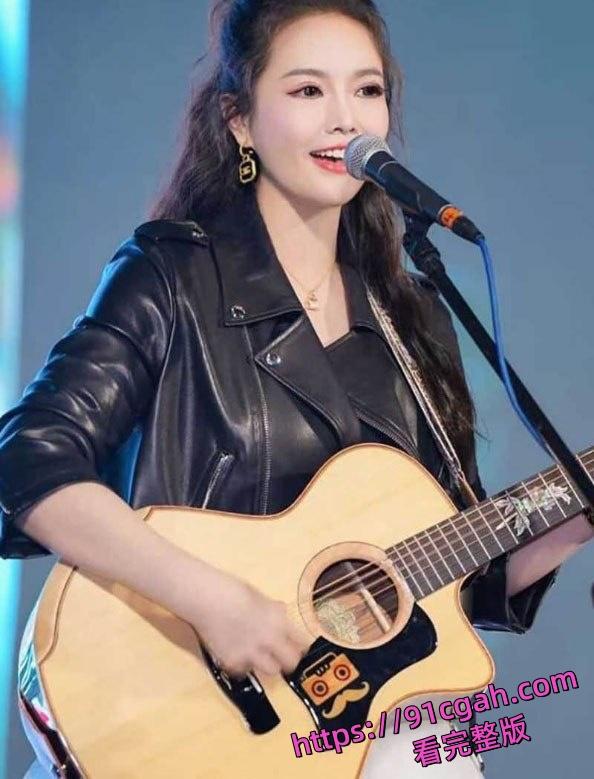 停车行业巨头 “阳光海天” 和 “停简单” 的联合创始人【徐晓佳】被爆出和富豪网聊视频! 第4张 停车行业巨头 “阳光海天” 和 “停简单” 的联合创始人【徐晓佳】被爆出和富豪网聊视频! 第4张