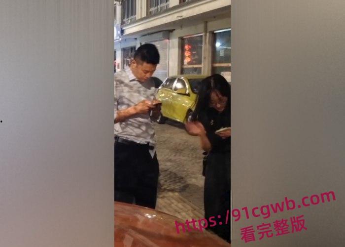 河北保定育才花园醉酒男女街头野战 站立撸管扣逼 趴路边草地爆操 强者果然不挑环境  第5张