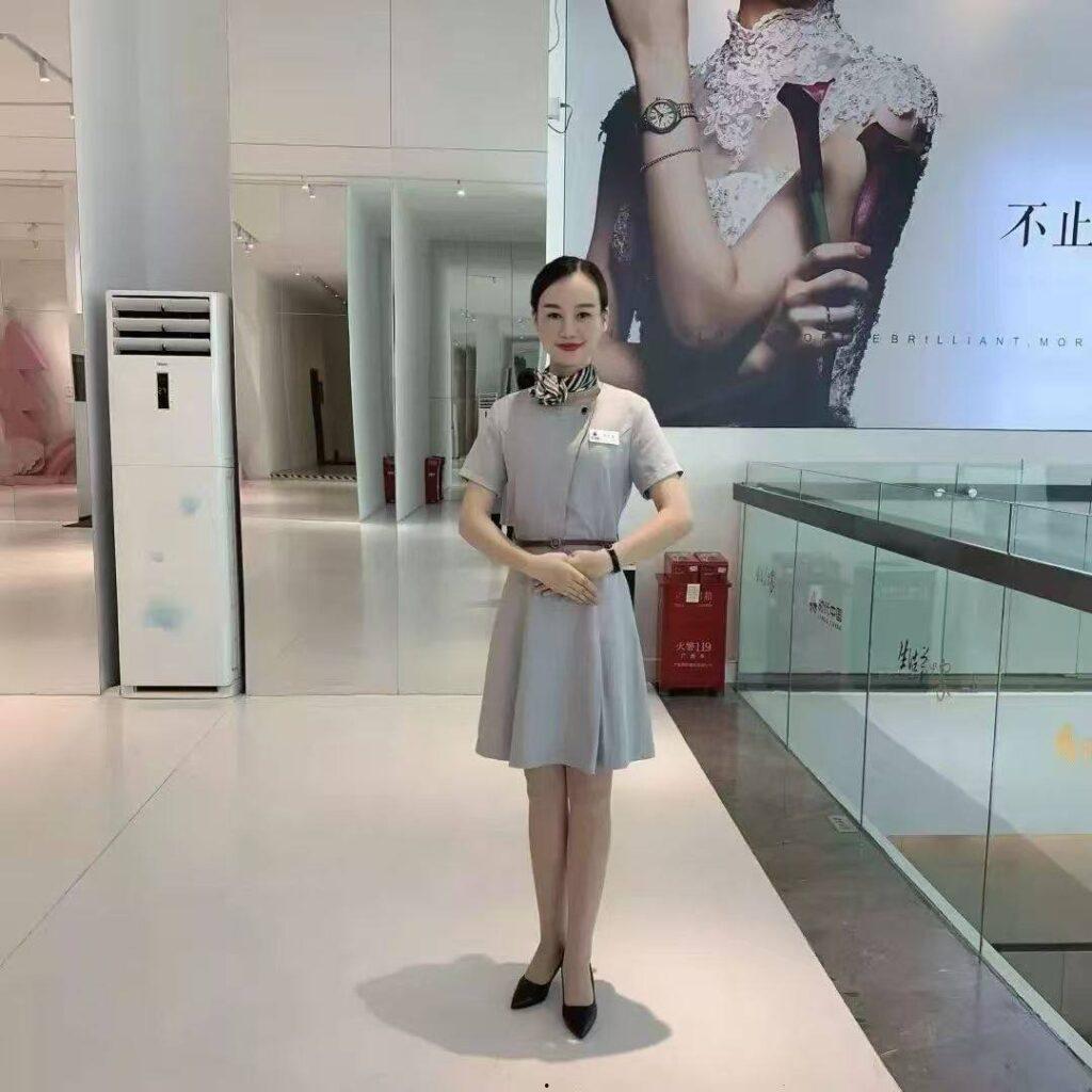 珠海国企KOL华发集团内部客服【卢小专】主动帮主管 “分担压力”，实则色诱上位！被曝 “知三当三”原配怒爆黑料！  第11张