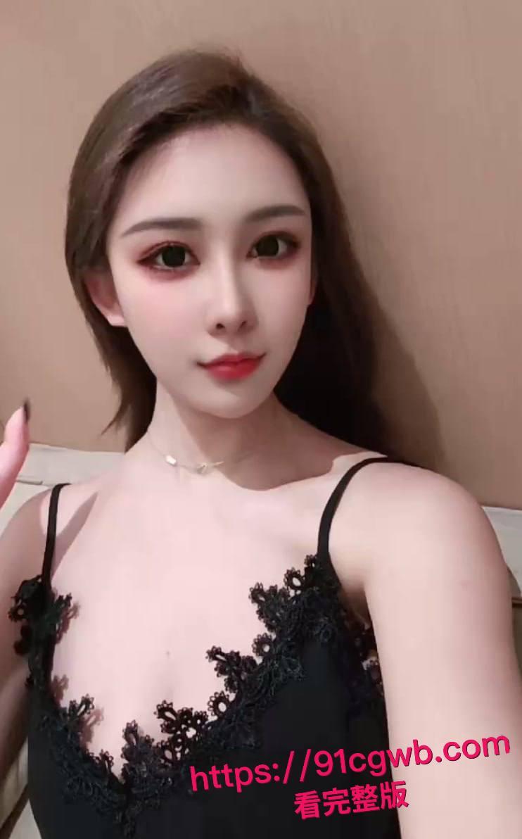 极品女神级骚老婆首次被老公带去给兄弟体验！气场压制，不嗑药鸡巴都不敢硬！  第9张