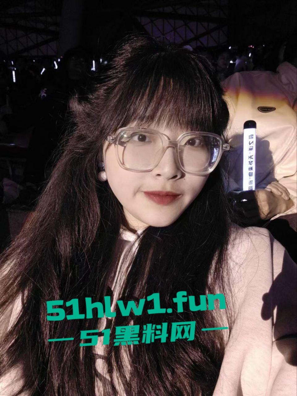 青海大学大一嫩妹【伍悦】露脸约炮视频被曝,粉嫩逼穴水润多汁,口交骑乘样样精通。 第11张 青海大学大一嫩妹【伍悦】露脸约炮视频被曝,粉嫩逼穴水润多汁,口交骑乘样样精通。 第11张