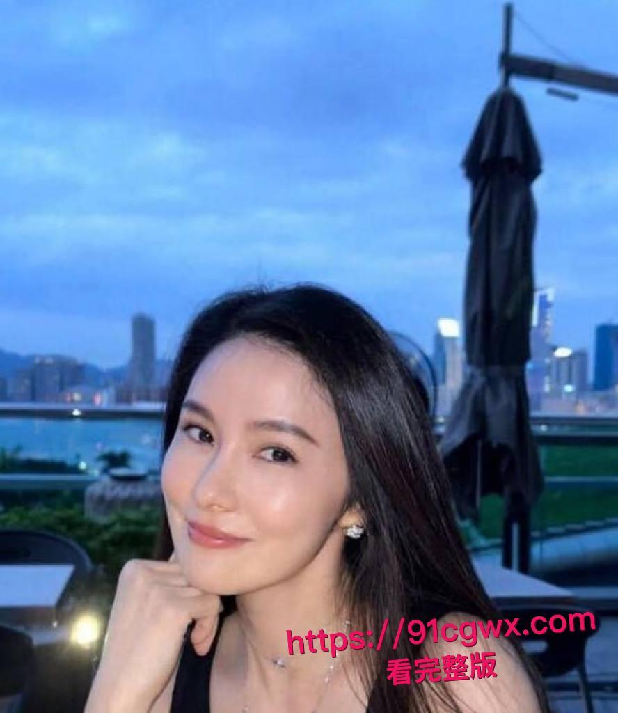 香港中文大学黑料惊爆!企业经理Audrey Ning早年黄播视频曝光,反差婊身材火辣奶子晃荡,这辈子干一炮值了! 第2张 香港中文大学黑料惊爆!企业经理Audrey Ning早年黄播视频曝光,反差婊身材火辣奶子晃荡,这辈子干一炮值了! 第2张